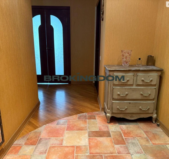 Zdjęcie 1. Trzypokojowe mieszkanie, na sprzedaż. Kyiv Солом'янський