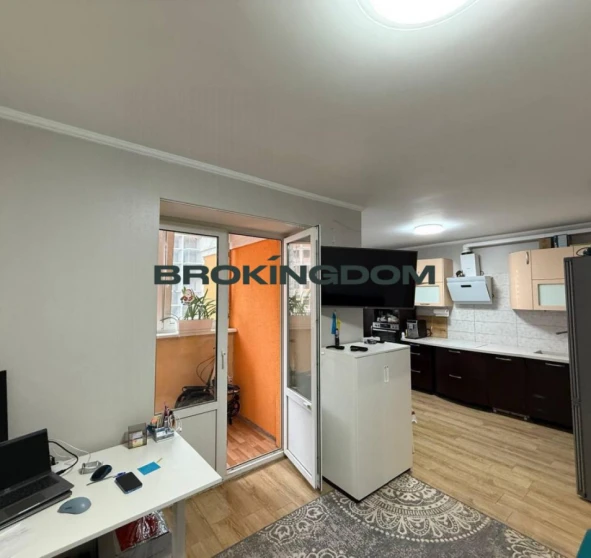 Zdjęcie 1. Trzypokojowe mieszkanie, na sprzedaż. Kyiv Святошинський