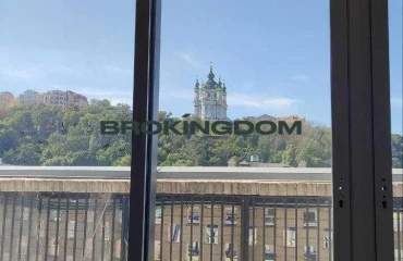 Фото Четырехкомнатная квартира, продажа. Киев Подільський