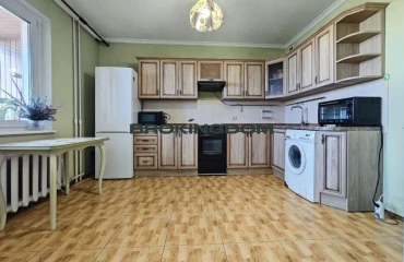 Foto Monoambiente piso, en venta. Kyiv Дарницький
