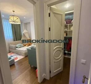 Foto 4. Cuatro Ambientes piso, en venta. Kyiv Печерський