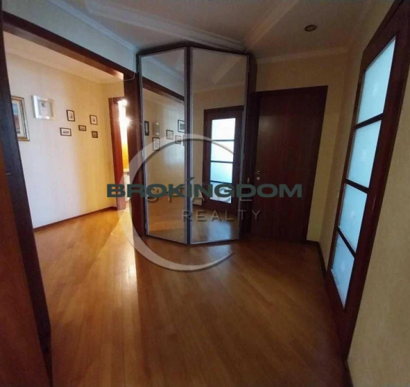 Фото 1. Трехкомнатная квартира, продажа. Киев Подільський