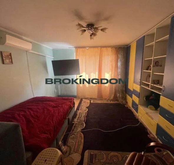 Foto 1. Dos Ambientes piso, en venta. Kyiv Solomianskyi