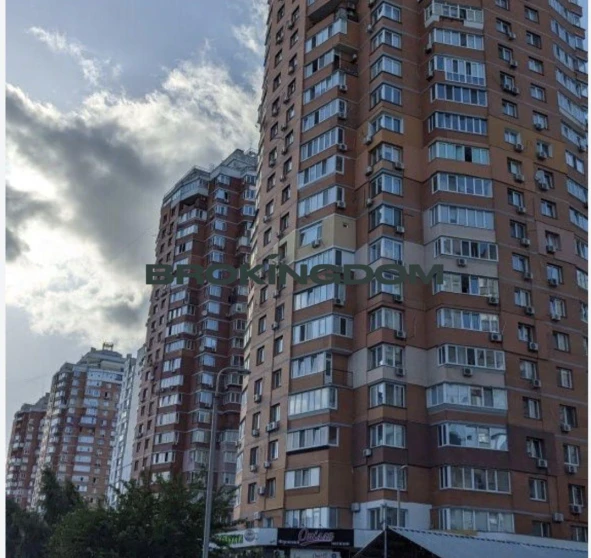 Foto 1. Monoambiente piso, en venta. Kyiv Деснянський