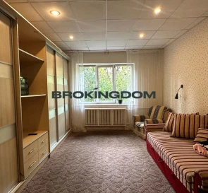 Foto 2. Dos Ambientes piso, en venta. Kyiv Solomianskyi