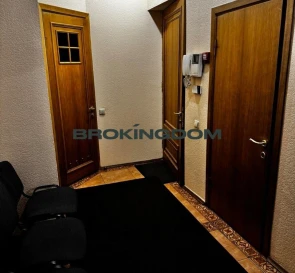 Фото 3. Четырехкомнатная квартира, продаж. Київ Шевченківський