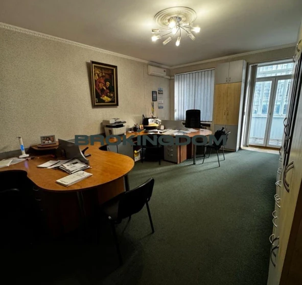 Фото 1. Четырехкомнатная квартира, продаж. Київ Шевченківський