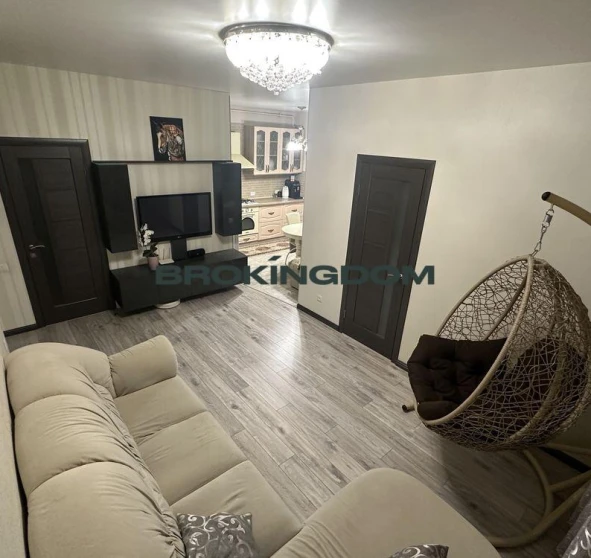 Фото 1. Трикімнатна квартира, продаж. Бровари Симоненка