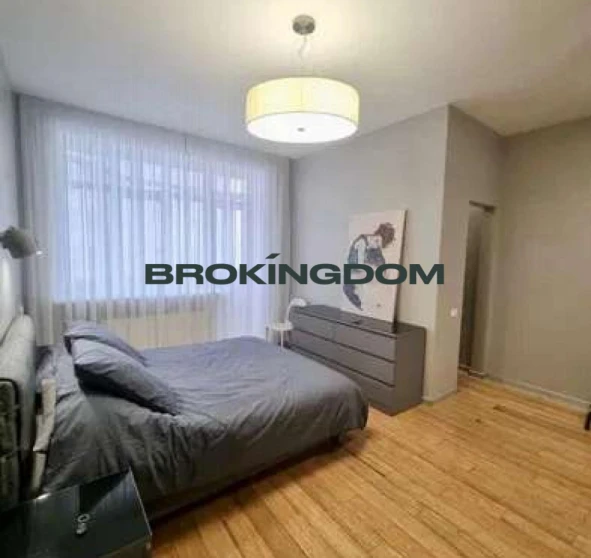 Foto 1. Tres Ambientes piso, en venta. Kyiv Печерський