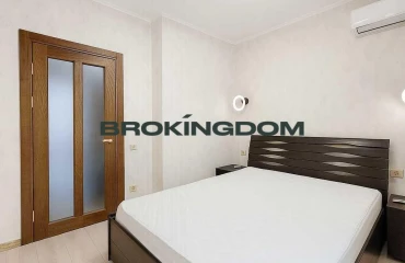 Zdjęcie Trzypokojowe mieszkanie, na sprzedaż. Kyiv Деснянський