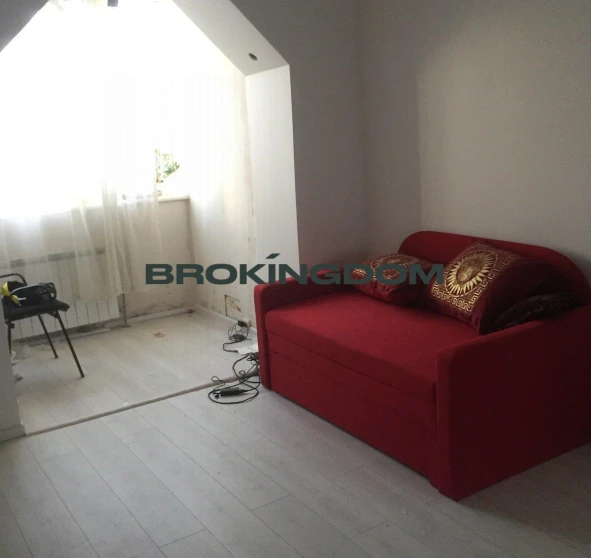 Foto 1. Monoambiente piso, en venta. Kyiv Podilskyi