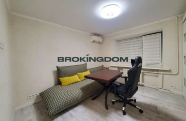 Zdjęcie Trzypokojowe mieszkanie, na sprzedaż. Kyiv Голосіївський