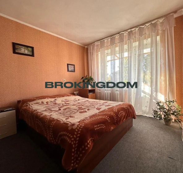 Foto 1. Dos Ambientes piso, en venta. Kyiv Solomianskyi