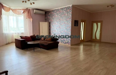 Fotografie Trei Camere apartament, de vânzare. Kyiv Печерський