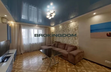 Фото Трикімнатна квартира, продаж. Київ Дарницький