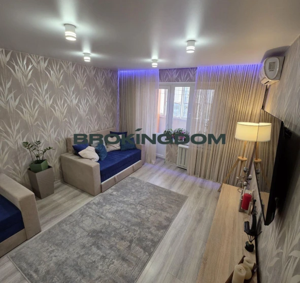 Zdjęcie 1. Kawalerka mieszkanie, na sprzedaż. Kyiv Sviatoshynskyi