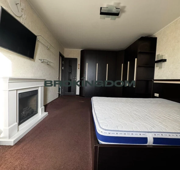 Foto 1. Dos Ambientes piso, en venta. Kyiv Shevchenkivskyi