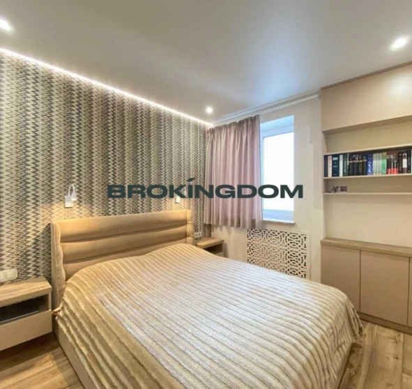 Foto 1. Dos Ambientes piso, en venta. Kyiv Shevchenkivskyi