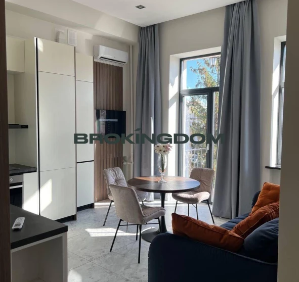 Zdjęcie 1. Kawalerka mieszkanie, na sprzedaż. Kyiv Pecherskyi