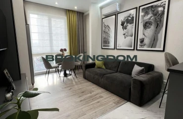 Foto Tres Ambientes piso, en venta. Kyiv Голосіївський