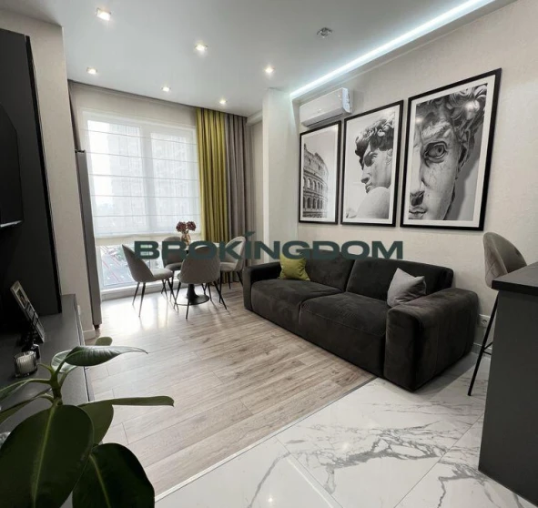 Zdjęcie 1. Trzypokojowe mieszkanie, na sprzedaż. Kyiv Голосіївський