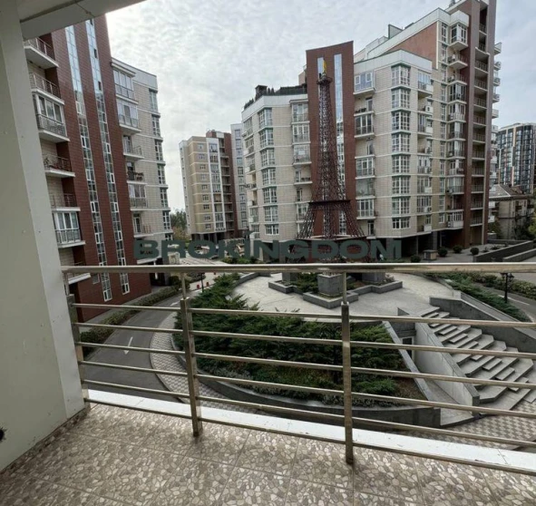 Zdjęcie 1. Kawalerka mieszkanie, na sprzedaż. Kyiv Печерський