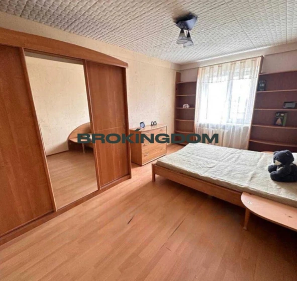 Zdjęcie 1. Trzypokojowe mieszkanie, na sprzedaż. Kyiv Святошинський