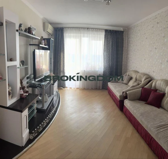 Фото 1. Трехкомнатная квартира, продажа. Бровары Грушевского