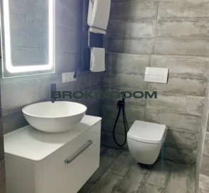 Фото 3. Четырехкомнатная квартира, продажа. Киев Дарницький