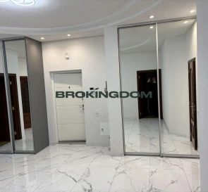 Foto 2. Tres Ambientes piso, en venta. Kyiv Шевченківський