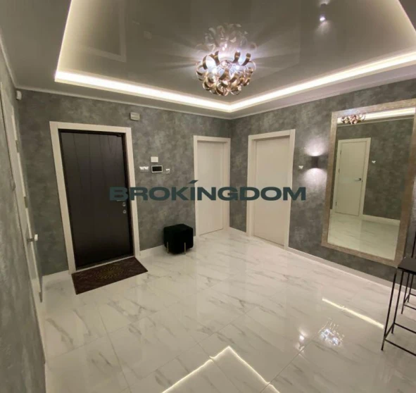 Фото 1. Трехкомнатная квартира, продажа. Киев Подільський