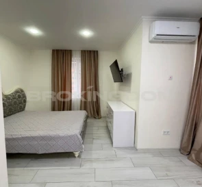 Фото 2. Будинок, продаж. Гора басейна