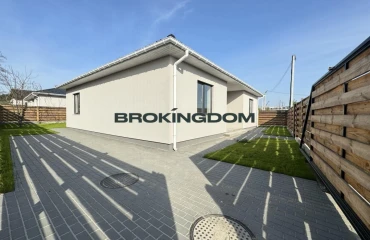 Zdjęcie Dom, na sprzedaż. Yurivka Luhova