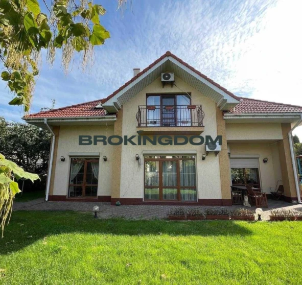 Фото 1. Дом, продажа. Петропавловская Борщаговка Соборная