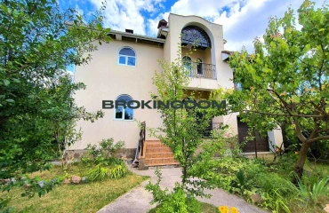 Zdjęcie Dom, na sprzedaż. Mykolaivka польовий