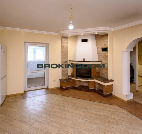 Foto 1. Casa, en venta. Kyiv Дарницький
