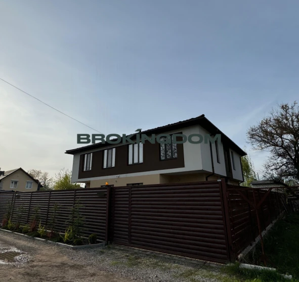 Foto 1. Casa, en venta. Kyiv Дарницький