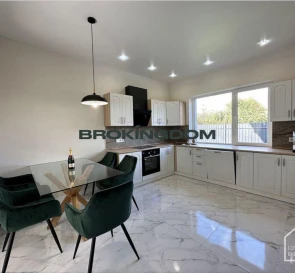 Фото 2. Будинок, продаж. Київ Дарницький