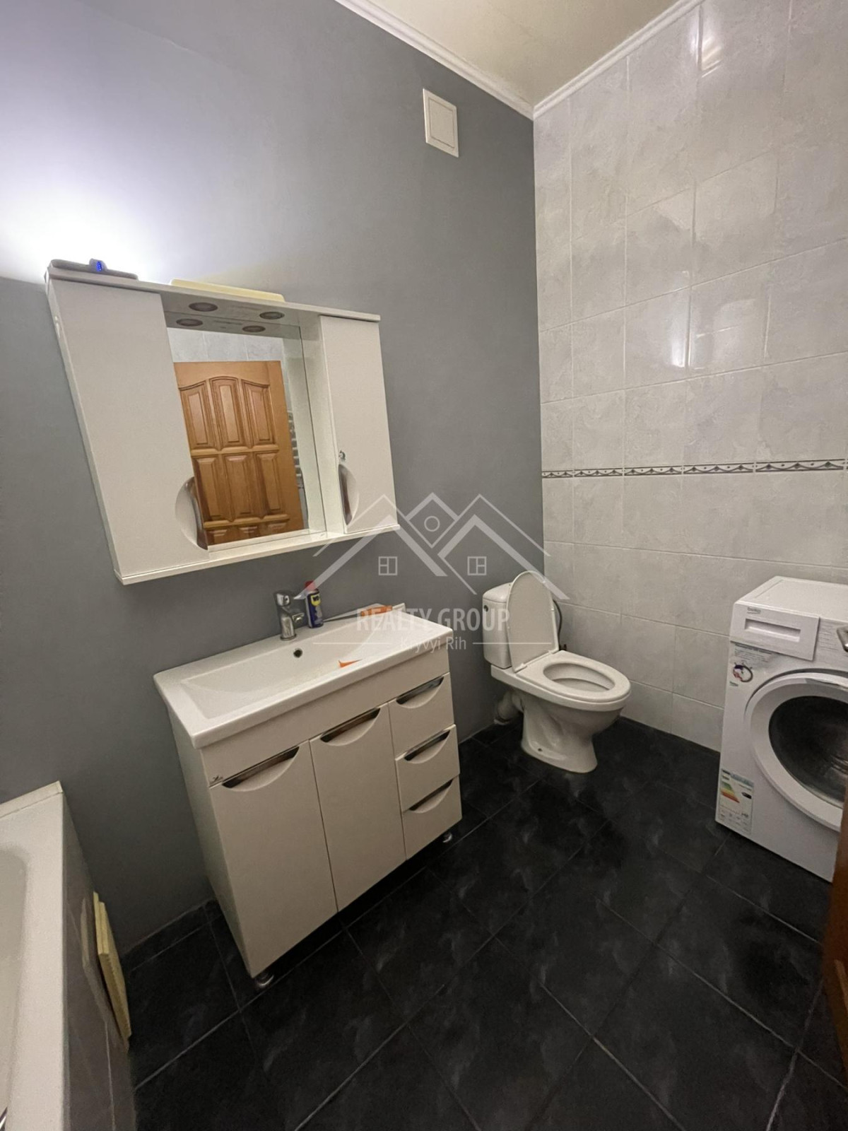 Фото Двокімнатна квартира, оренда. Кривий Ріг Металургійний