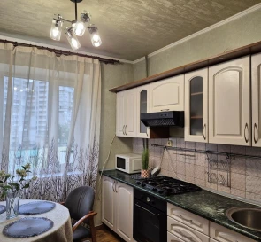 Foto 4. Tres Ambientes piso, para alquilar. Kyiv Дарницкий район, Pozniaky