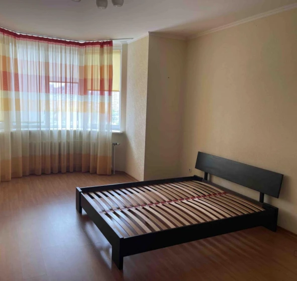 Фото 1. Однокімнатна квартира, оренда. Київ Дарницкий