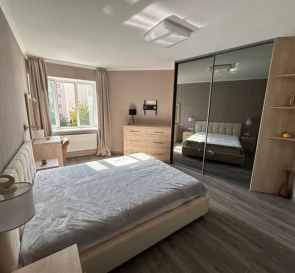 Фото 2. Трикімнатна квартира, продаж. Петрівське