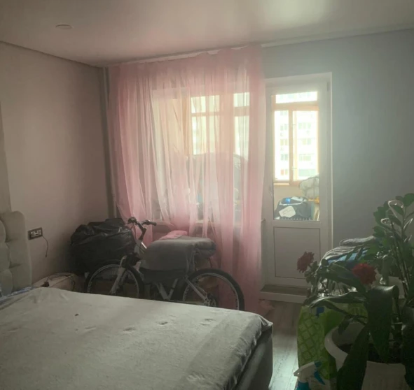 Zdjęcie 1. Trzypokojowe mieszkanie, na sprzedaż. Kyiv Дарницкий