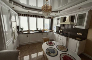 Zdjęcie Dwupokojowe mieszkanie, na sprzedaż. Kyiv Голосеевский, Demiivska