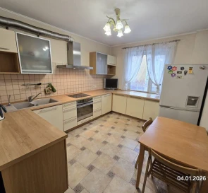 Zdjęcie 4. Trzypokojowe mieszkanie, do wynajęcia. Kyiv Дарницкий район, Pozniaky