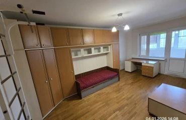 Foto Tres Ambientes piso, para alquilar. Kyiv Дарницкий район, Pozniaky