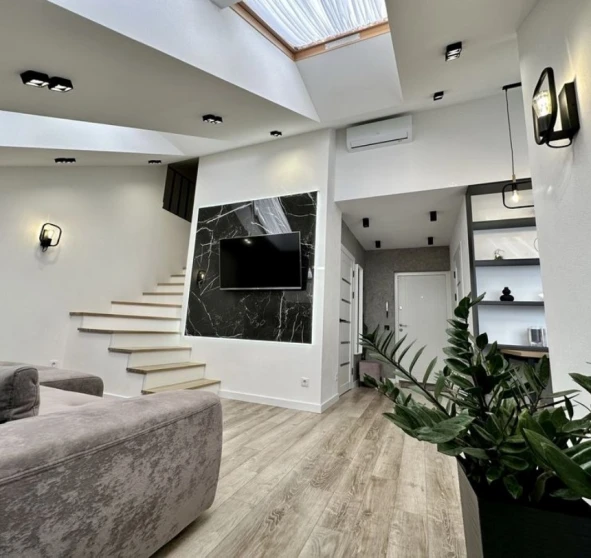 Фото 1. Двухкомнатная квартира, аренда. Киев Днепровский