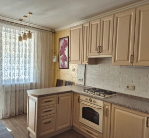 Zdjęcie 2. Kawalerka mieszkanie, do wynajęcia. Hatne Topoleva