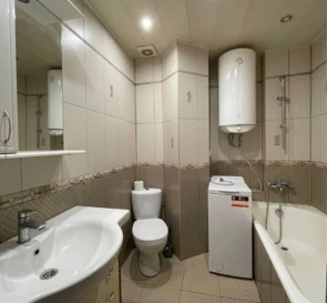 Foto 3. Cuatro Ambientes piso, en venta. Kyiv Shevchenkivskyi, Universytet