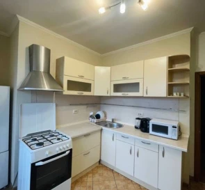 Foto 4. Cuatro Ambientes piso, en venta. Kyiv Shevchenkivskyi, Universytet